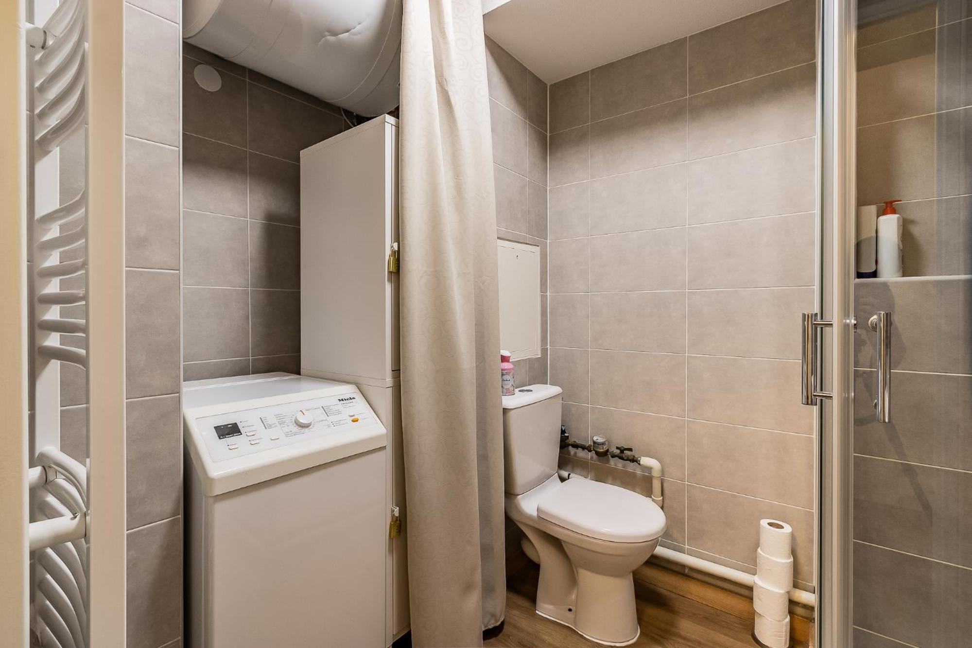 Studio Charpennes - Parking Prive Gratuit Вийёрбан Экстерьер фото